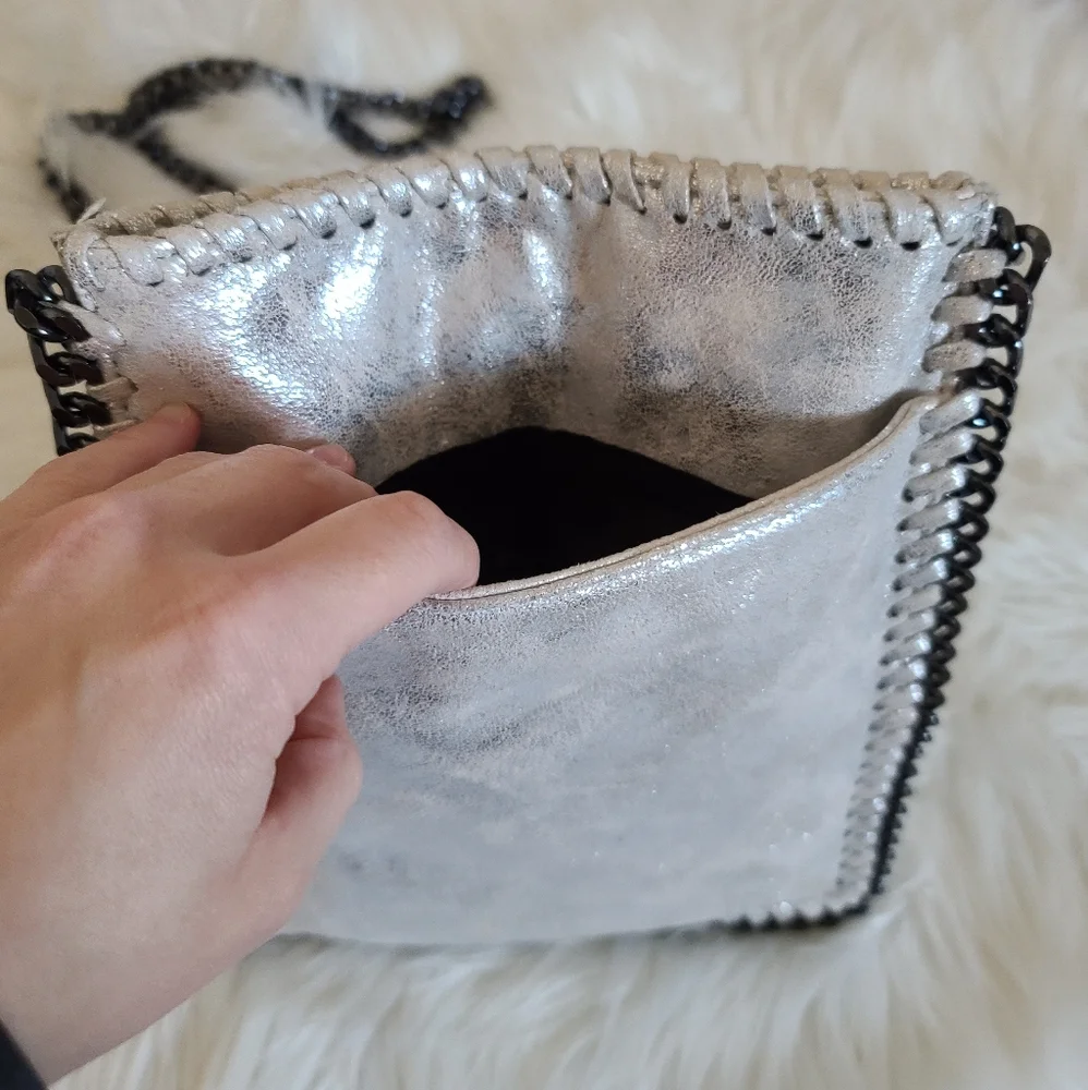 Inzi crossbody bag